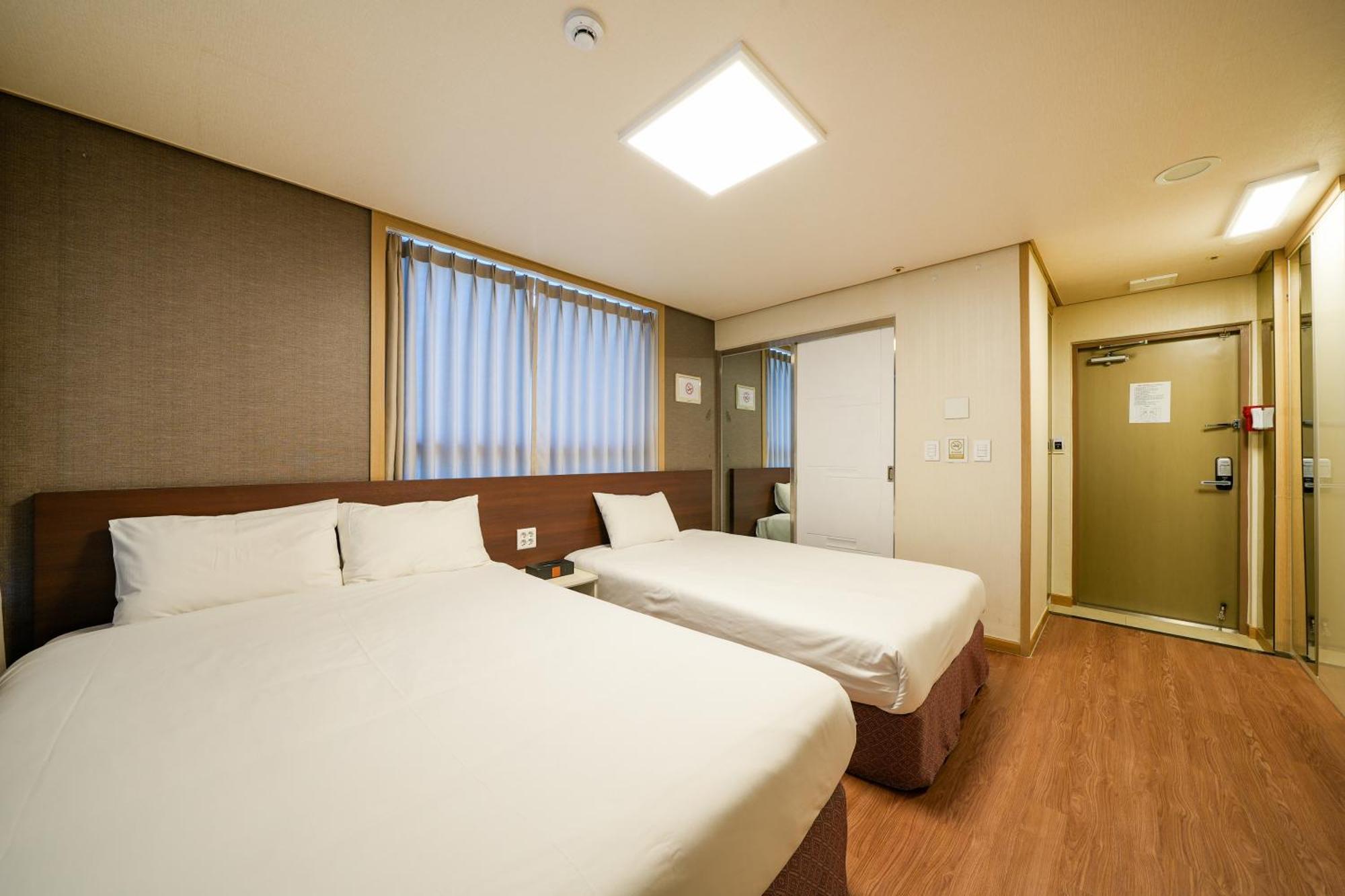 Hotel Aventree Yeouido Seoul Room photo