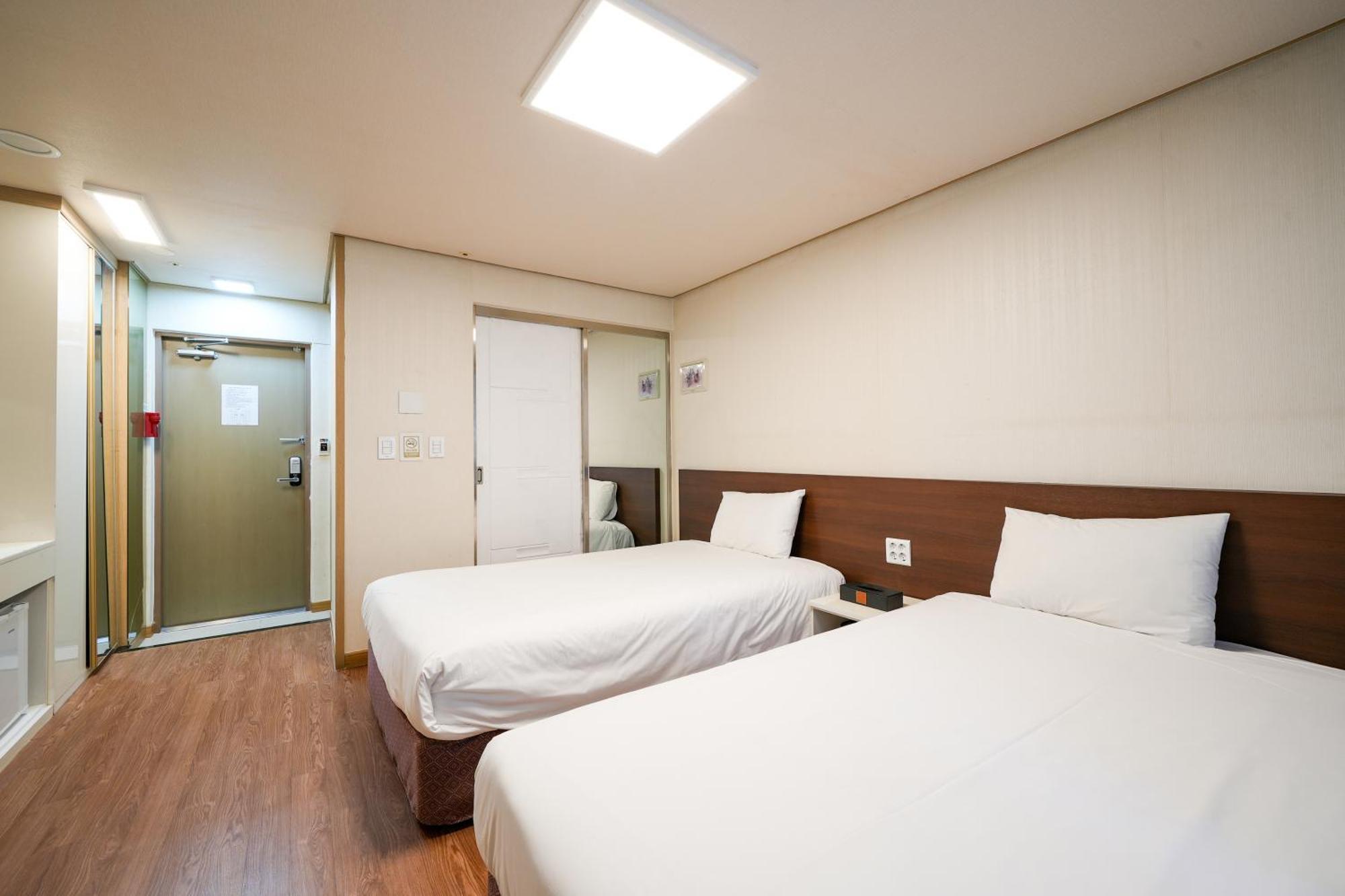 Hotel Aventree Yeouido Seoul Room photo