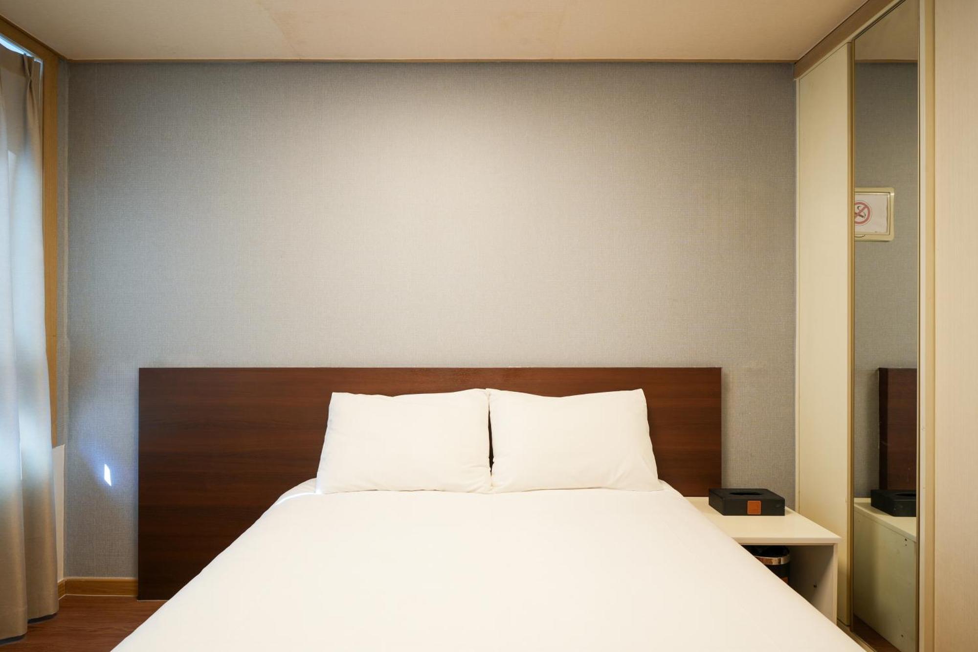 Hotel Aventree Yeouido Seoul Room photo