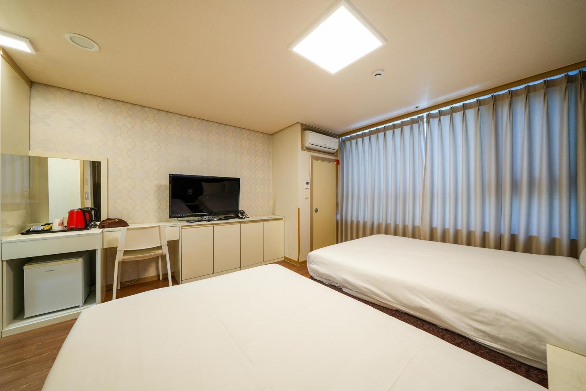 Hotel Aventree Yeouido Seoul Room photo